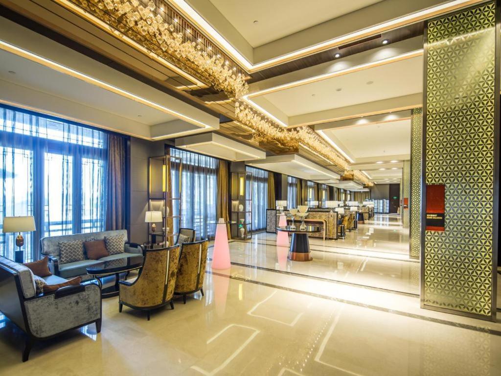 Grand Bay Hotel Beijing Xiaotangzhuang Exterior photo