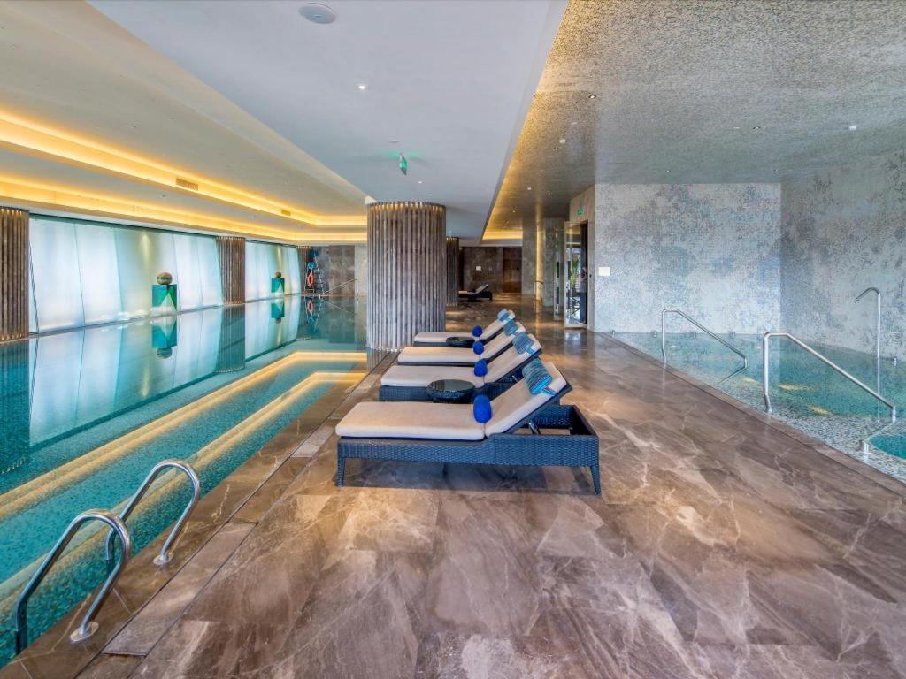 Grand Bay Hotel Beijing Xiaotangzhuang Exterior photo