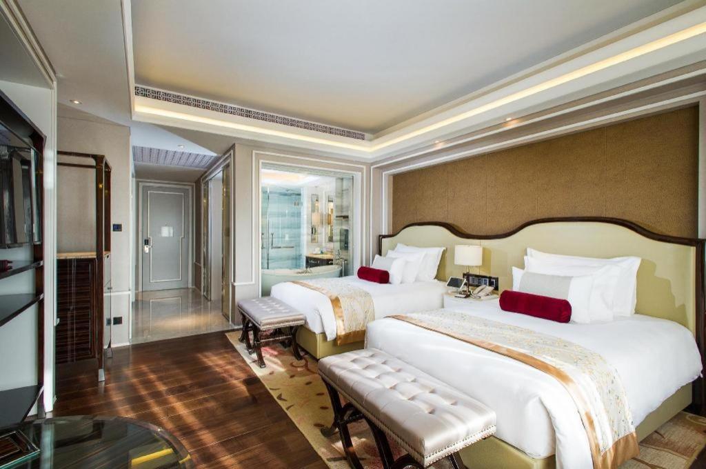 Grand Bay Hotel Beijing Xiaotangzhuang Exterior photo